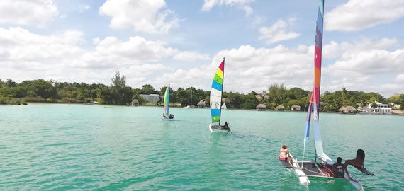 Renta de embarcaciones en Bacalar